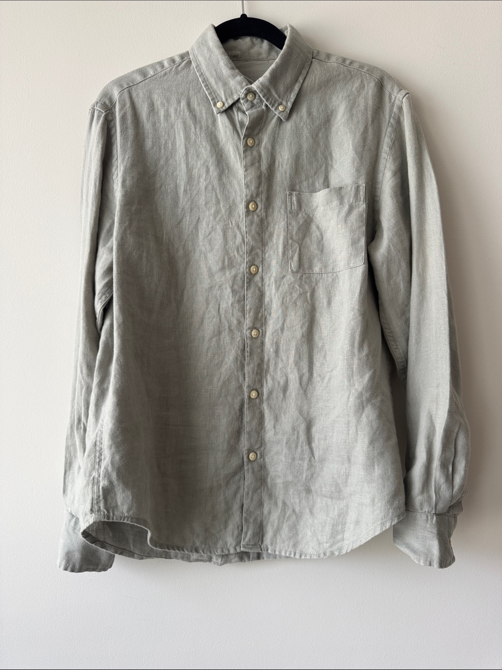 Light Gray Alex Crane Linen Button-Down Shirt with Chest Pocket